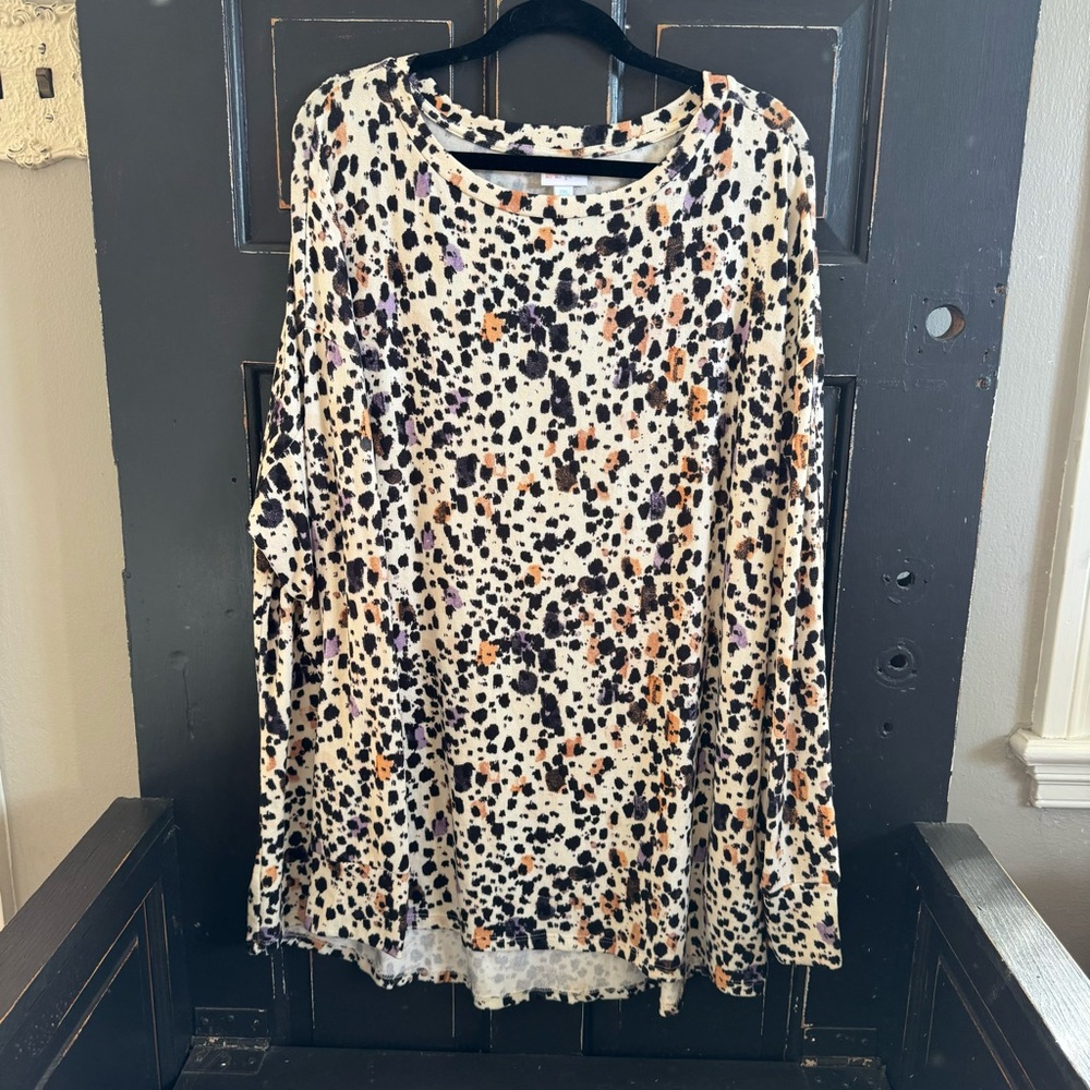 Lularoe Nora boat-neck too. Super soft!